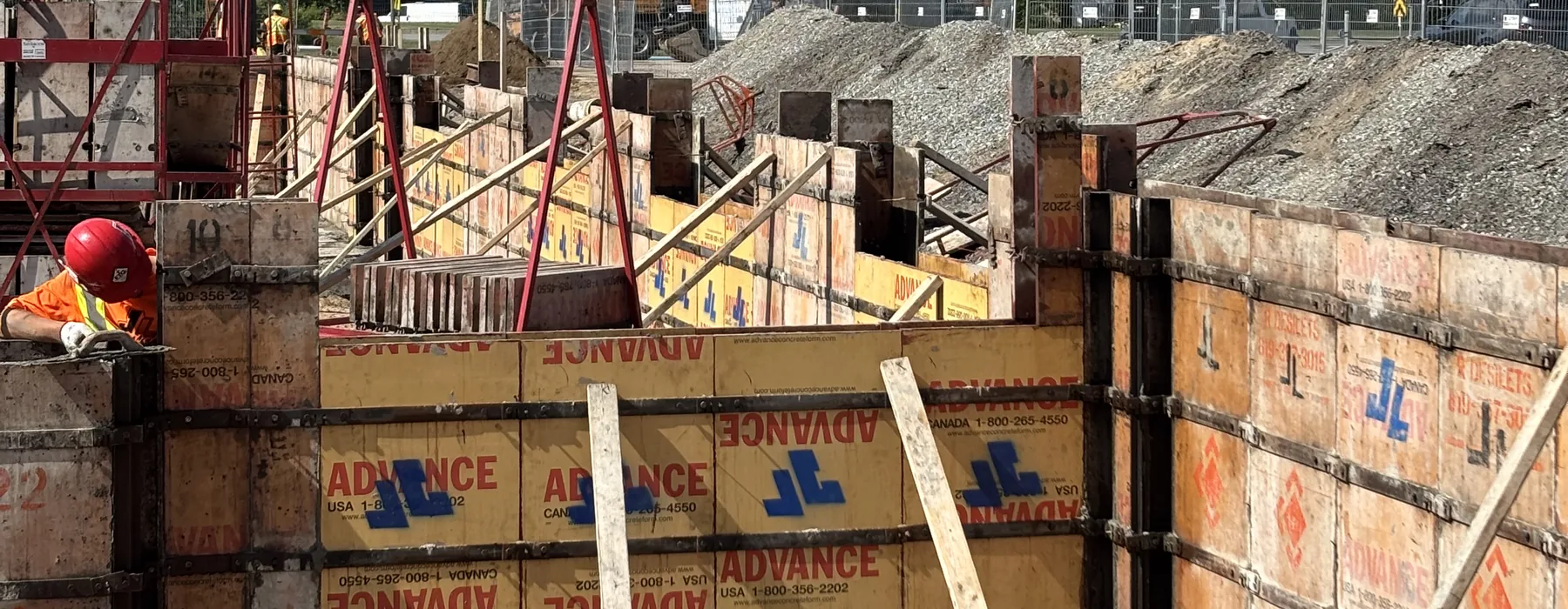 Chantier de coffrage de béton
